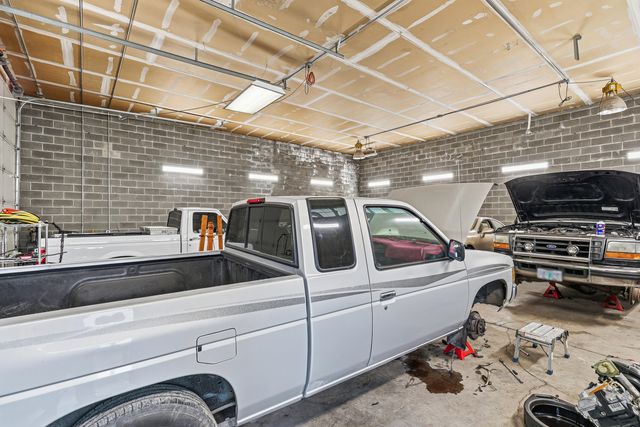 1250 W McAndrews Road, Medford, OR 97501