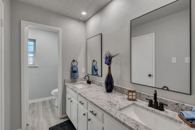 6404 Simmons Road, North Richland Hills, TX 76182