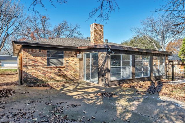 6404 Simmons Road, North Richland Hills, TX 76182