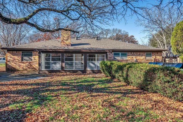 6404 Simmons Road, North Richland Hills, TX 76182