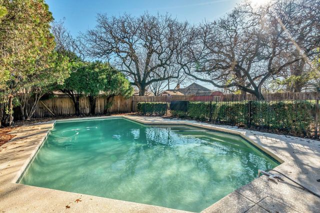 6404 Simmons Road, North Richland Hills, TX 76182