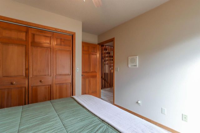 E1402 GRANDVIEW ROAD, Waupaca, WI 54981