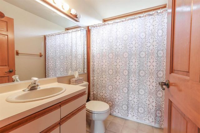 E1402 GRANDVIEW ROAD, Waupaca, WI 54981