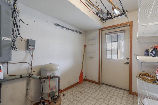 E1402 GRANDVIEW ROAD, Waupaca, WI 54981