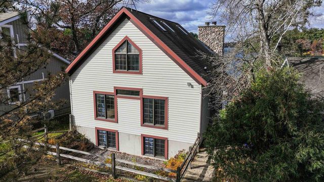 E1402 GRANDVIEW ROAD, Waupaca, WI 54981