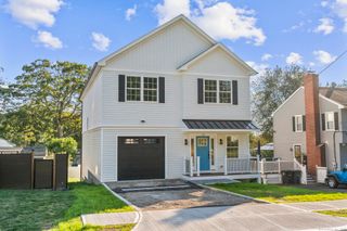 62 Long Island View Road, Milford, CT 06460