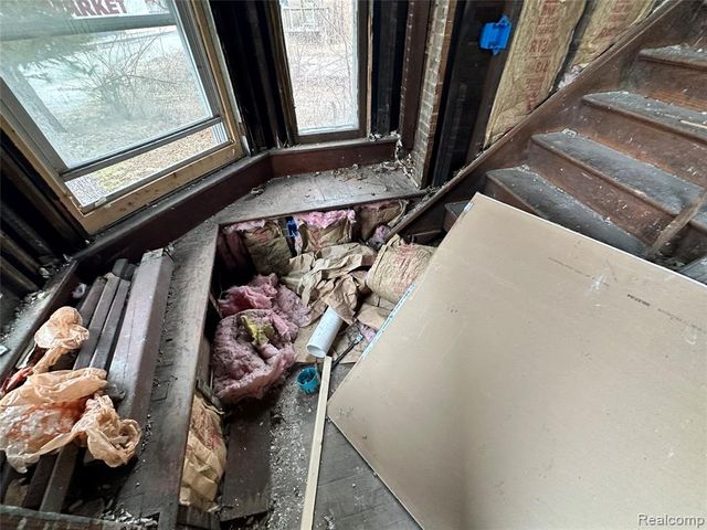 12910 Hickory Street, Detroit, MI 48205