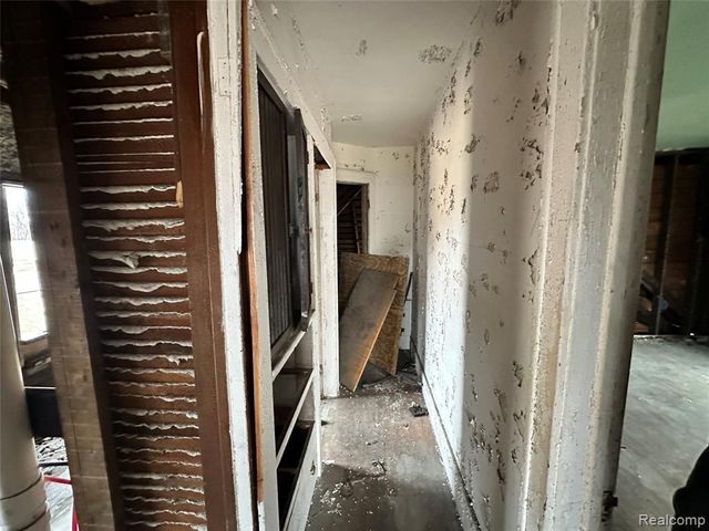 12910 Hickory Street, Detroit, MI 48205