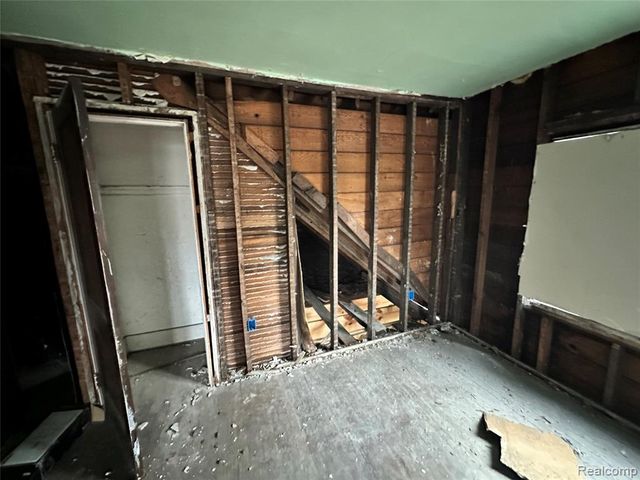 12910 Hickory Street, Detroit, MI 48205