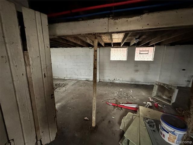 12910 Hickory Street, Detroit, MI 48205