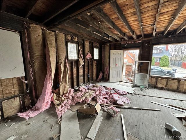 12910 Hickory Street, Detroit, MI 48205