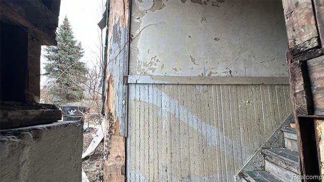 12910 Hickory Street, Detroit, MI 48205