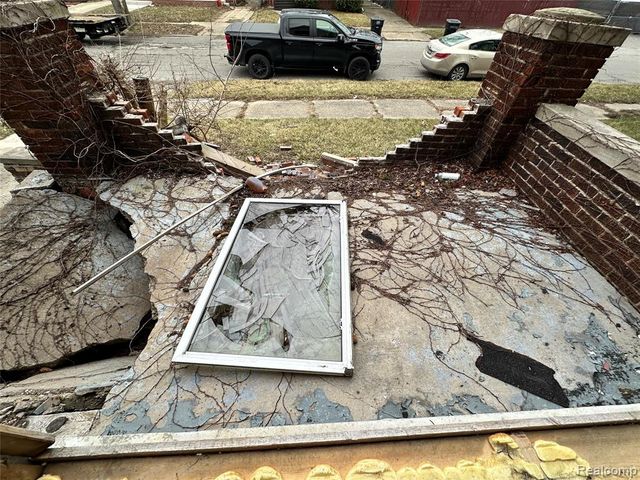 12910 Hickory Street, Detroit, MI 48205