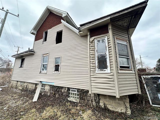 12910 Hickory Street, Detroit, MI 48205