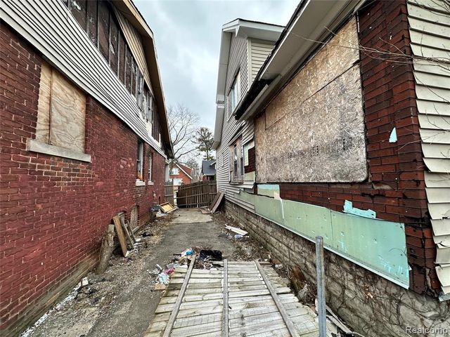 12910 Hickory Street, Detroit, MI 48205