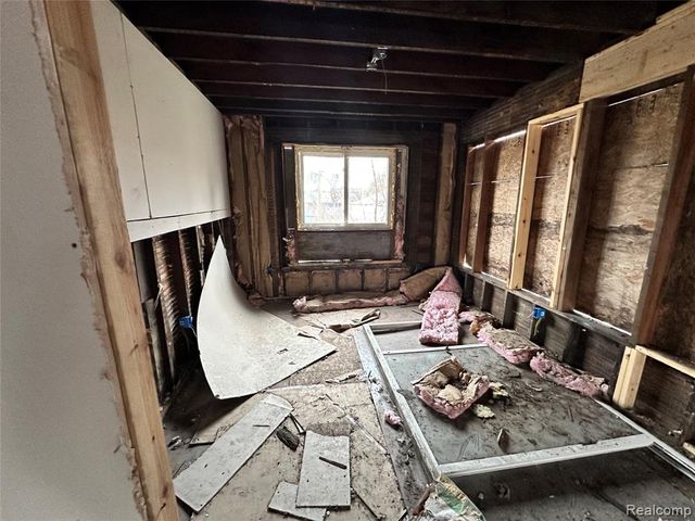 12910 Hickory Street, Detroit, MI 48205