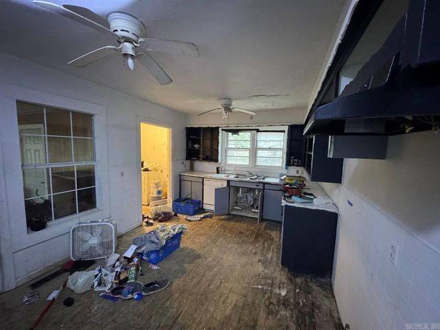 1507 W 33rd Avenue, Pine Bluff, AR 71603