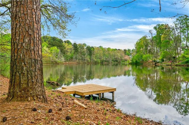176 Arbour Run, Suwanee, GA 30024