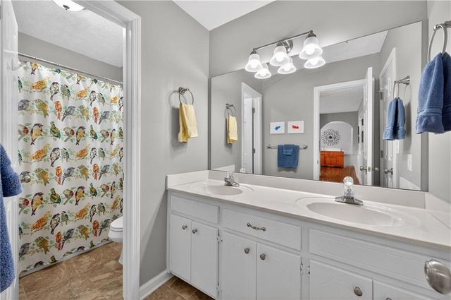176 Arbour Run, Suwanee, GA 30024