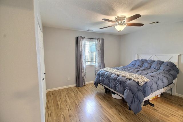 609 Osage St, Augusta, KS 67010