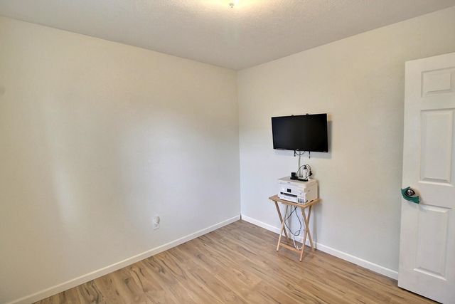 609 Osage St, Augusta, KS 67010