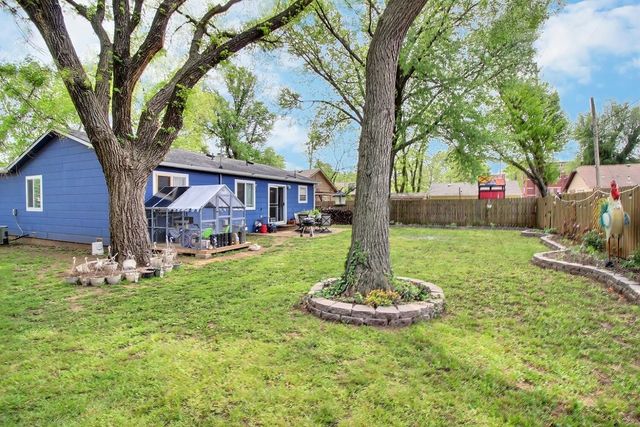 609 Osage St, Augusta, KS 67010