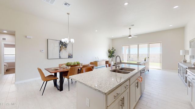 12857 Kingsbury Avenue, Horizon City, TX 79928