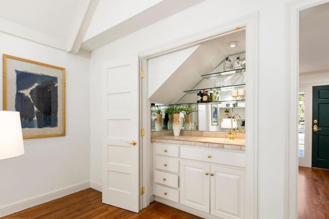 845 Magnolia Street, Menlo Park, CA 94025