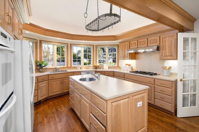 845 Magnolia Street, Menlo Park, CA 94025