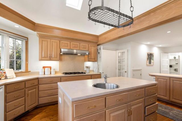 845 Magnolia Street, Menlo Park, CA 94025