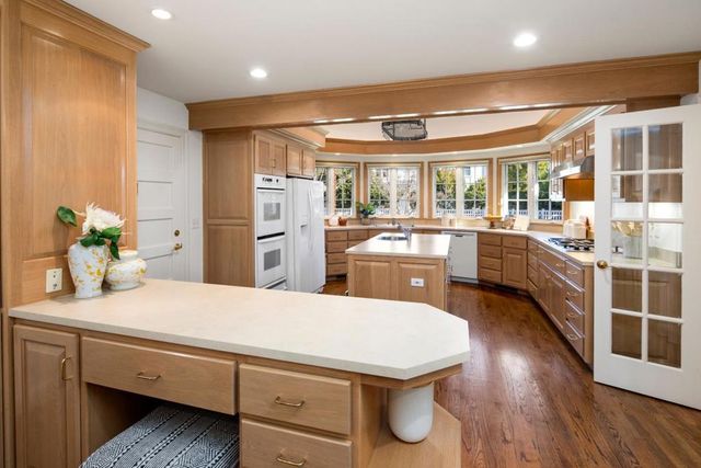 845 Magnolia Street, Menlo Park, CA 94025