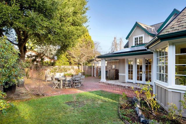 845 Magnolia Street, Menlo Park, CA 94025