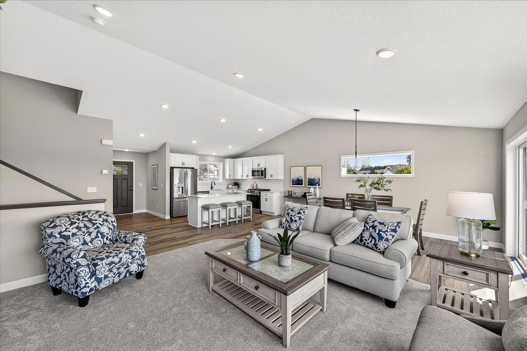 1422 Woods Road NE, Isanti, MN 55040 — photo 4