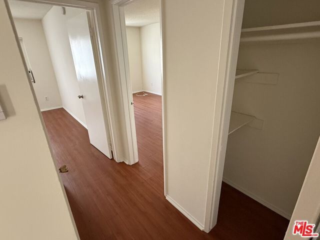 18444 Collins Street 4, Tarzana (los Angeles), CA 91356