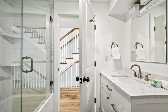 21 Bradford Street 2, Bristol, RI 02809
