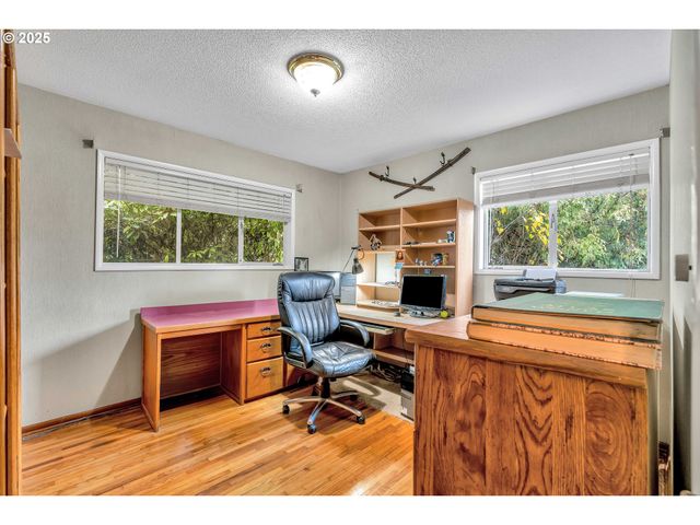 1408 Ne 65TH St, Vancouver, WA 98665