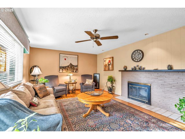 1408 Ne 65TH St, Vancouver, WA 98665