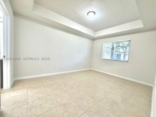 3429 W 80th St 208, Hialeah, FL 33018