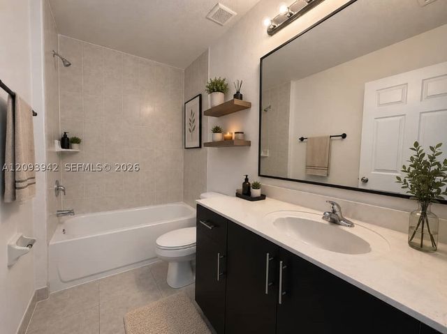 3429 W 80th St 208, Hialeah, FL 33018