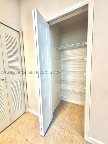 3429 W 80th St 208, Hialeah, FL 33018