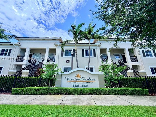 3429 W 80th St 208, Hialeah, FL 33018