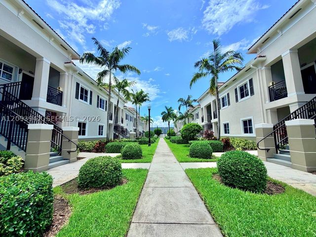 3429 W 80th St 208, Hialeah, FL 33018