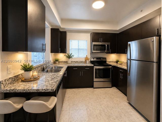 3429 W 80th St 208, Hialeah, FL 33018