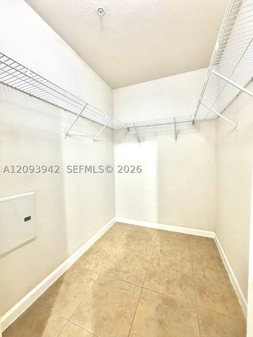 3429 W 80th St 208, Hialeah, FL 33018