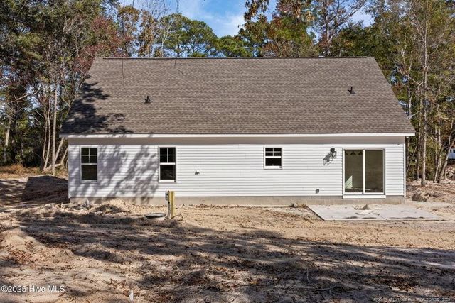 2401 Sunset Harbor SE Road, Bolivia, NC 28422