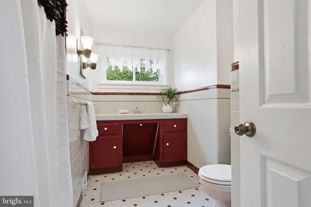 15 CLEARVIEW AVE, Chalfont, PA 18914