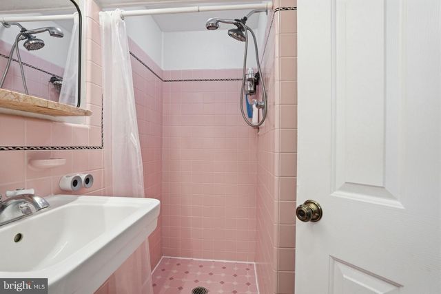 15 CLEARVIEW AVE, Chalfont, PA 18914