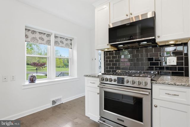 15 CLEARVIEW AVE, Chalfont, PA 18914