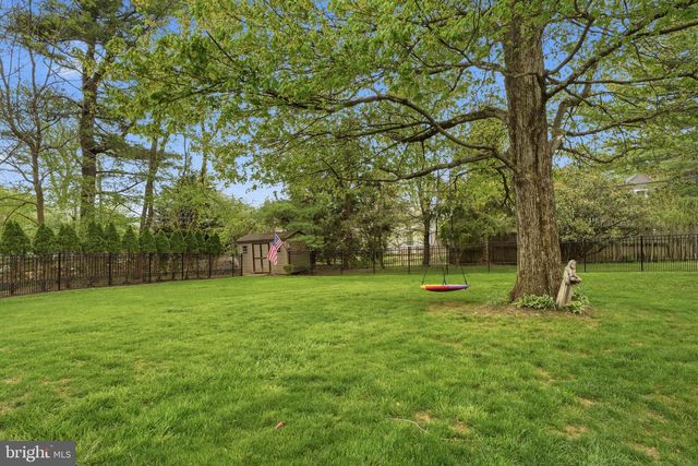 15 CLEARVIEW AVE, Chalfont, PA 18914