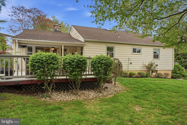 15 CLEARVIEW AVE, Chalfont, PA 18914